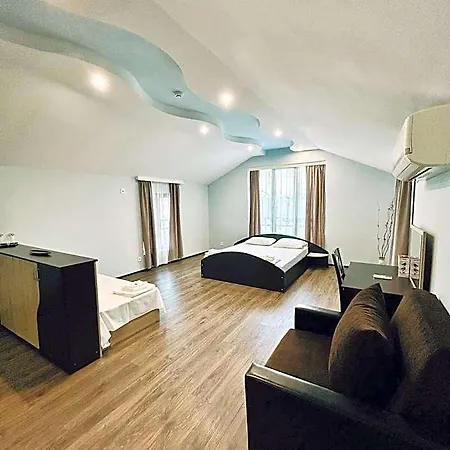 Meatsa Hotel 2*