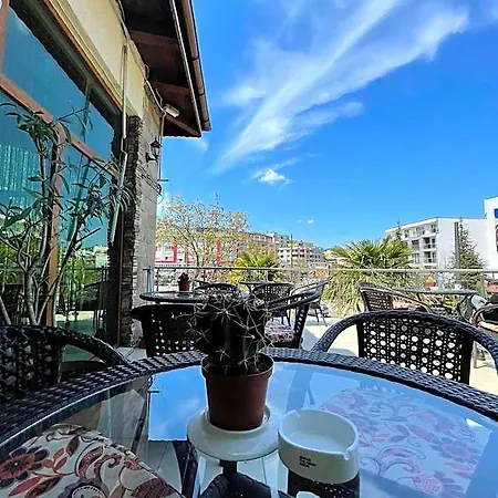 Meatsa Hotel 2*